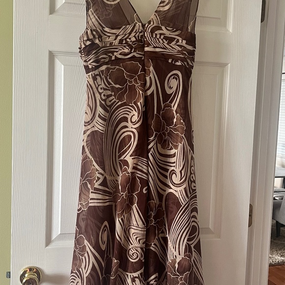 Dress - Picture 1 of 2
